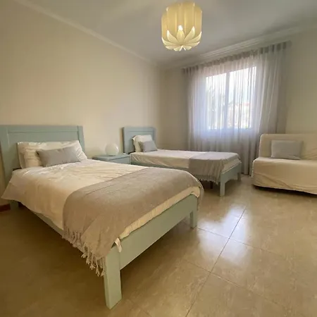 Dragoeiro Semesterbostad